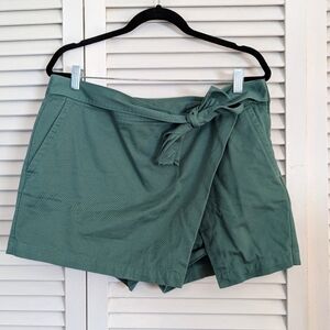 Vineyard Vines Green Skort